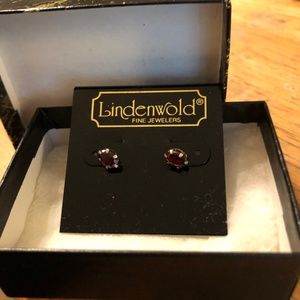 New In Box Sterling Silver Garnet Pierced Earrings.